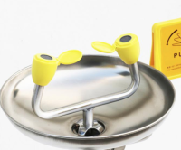 Аварийный душ для промывания глаз